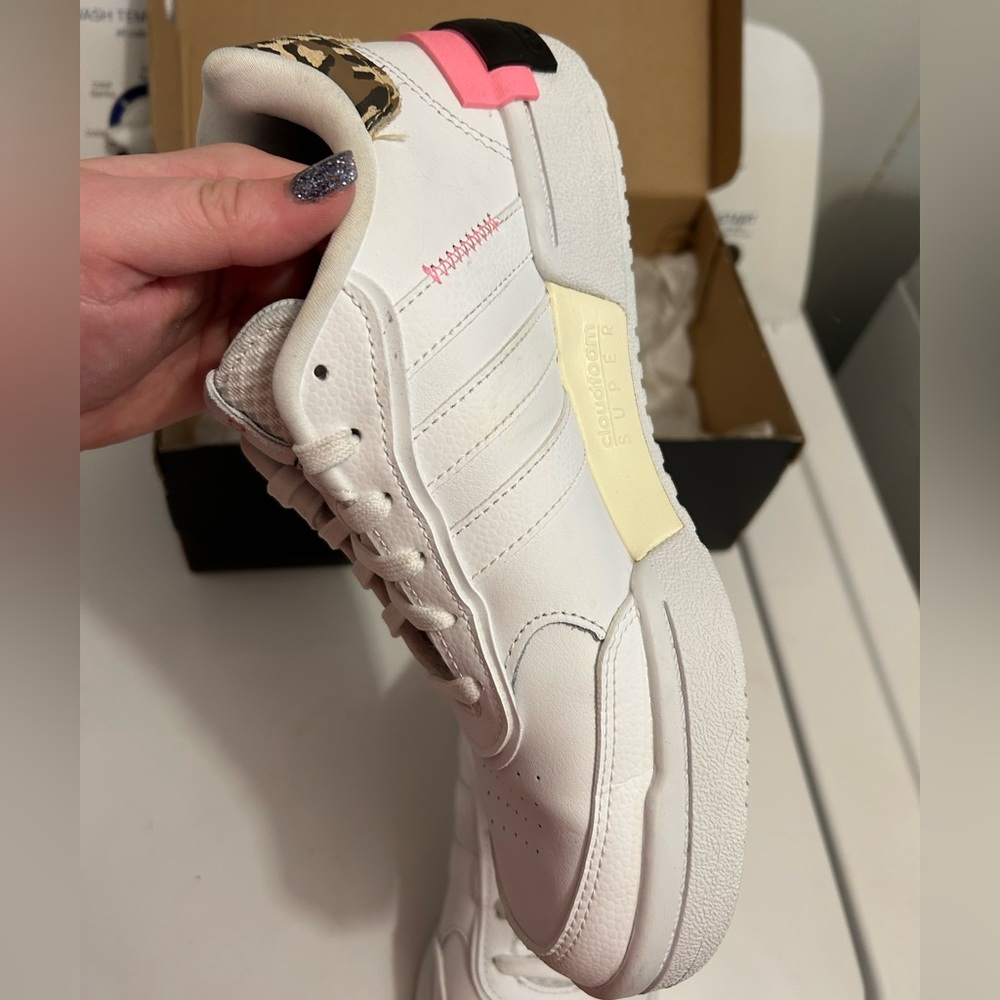 Adidas - Picture 8 of 14